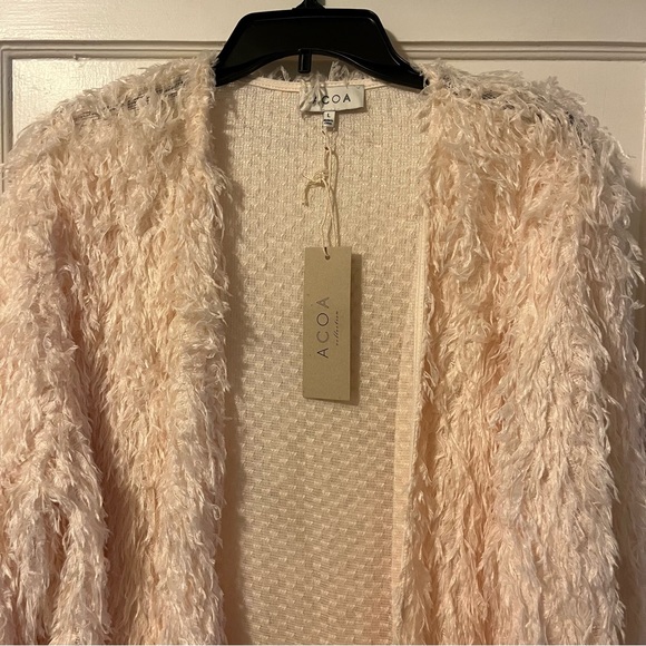 NWT Dolls Kill Acoa Long Feather Cardigan Size Large - Picture 2 of 4